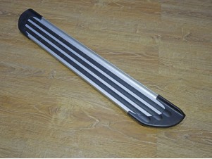 Пороги алюминиевые Slim Line Silver для Volkswagen Tiguan № VWTIG11-14S