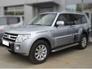 Пороги с площадкой алюминиевый лист 60 мм для Mitsubishi Pajero 4 № МР2012_3
